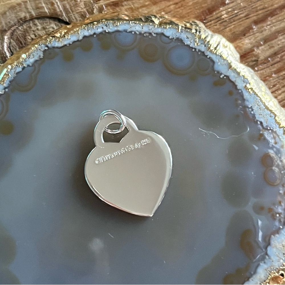 Authentic Tiffany & Co.® Return to Tiffany® MD Pink Heart Tag Charm in Silver - Picture 4 of 5